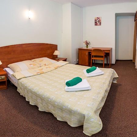 Gwarek Kudowa-Zdroj Bagian luar foto